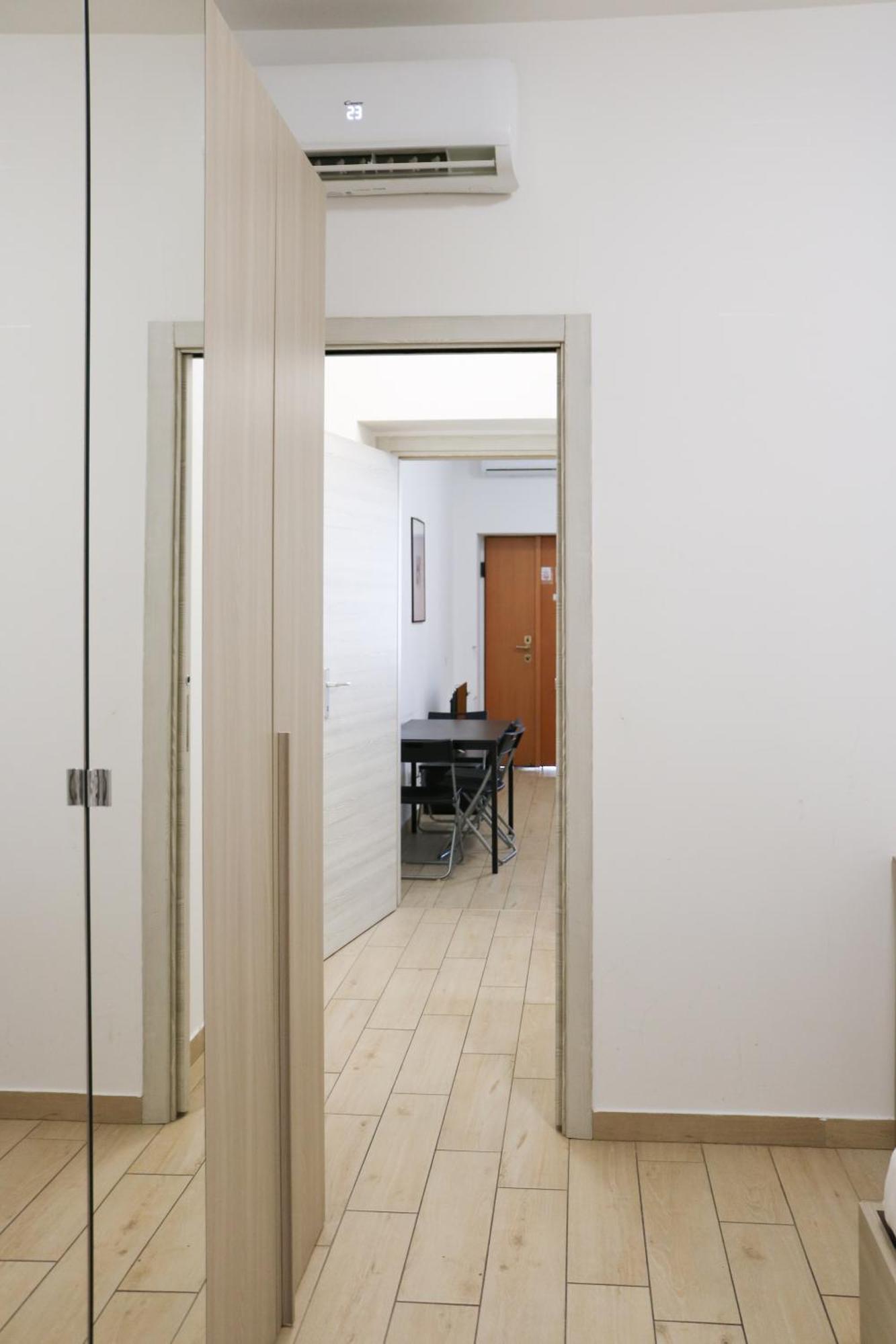 Along The Canal Smart Flat Naviglio - 4 People 科尔西科 外观 照片